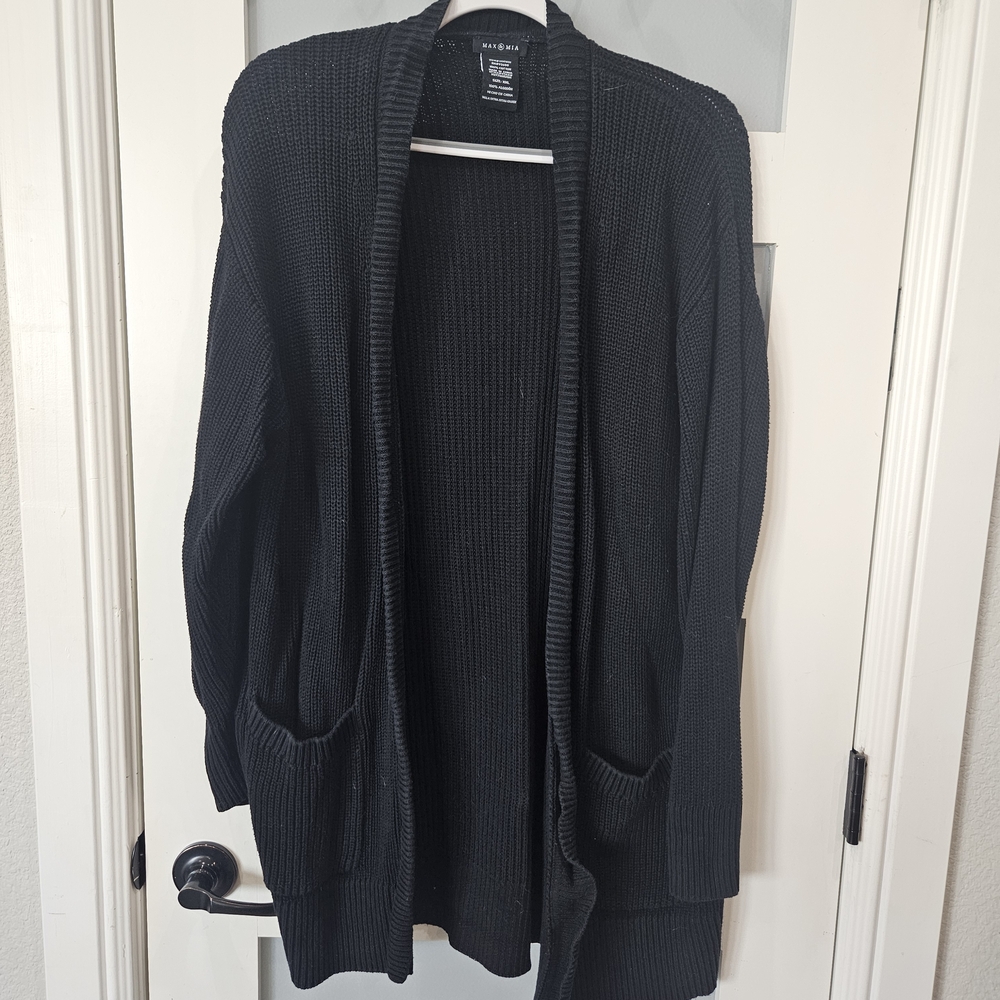 Chic Black Open-Front Cardigan